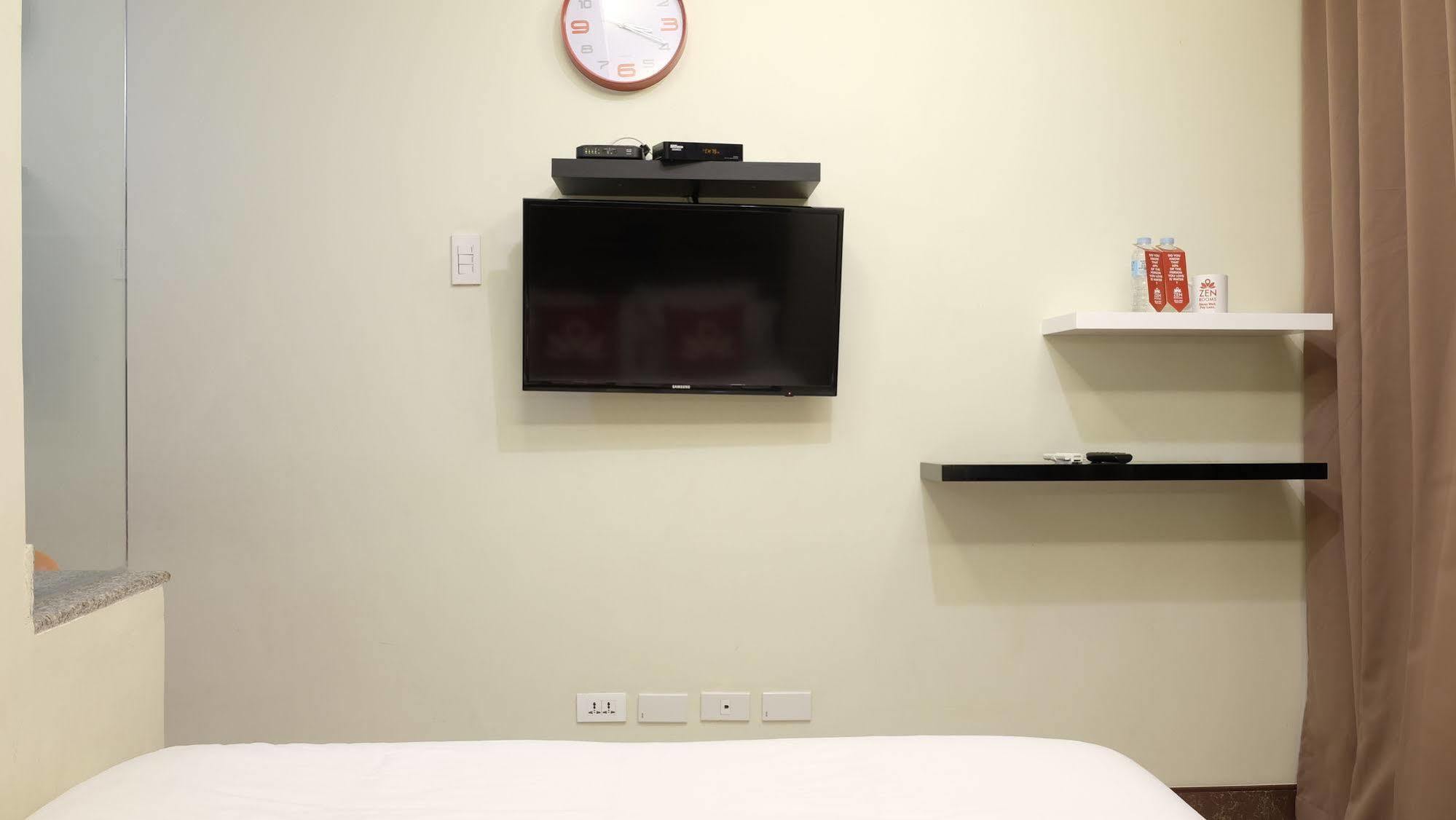 מנילה Zen Rooms Malate Robinsons מראה חיצוני תמונה