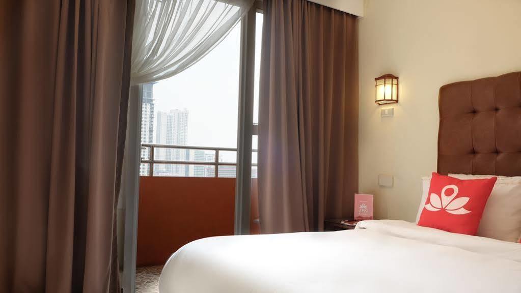 מנילה Zen Rooms Malate Robinsons מראה חיצוני תמונה